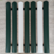 Палисадник из евроштакетника 